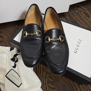 WOMEN'S GUCCI JORDAAN LOAFER Sz 6 Black